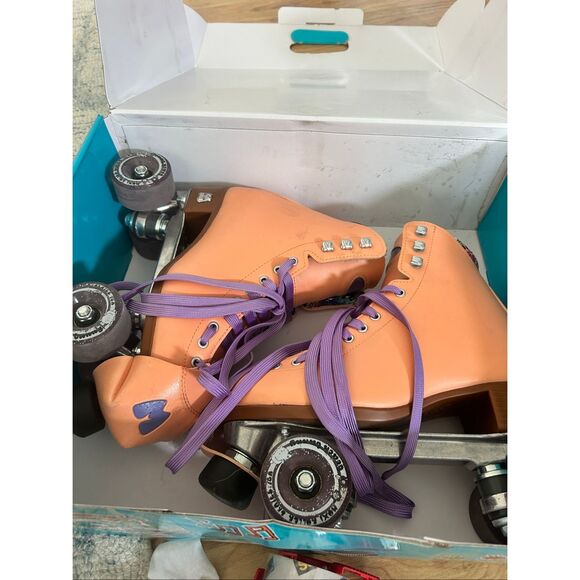 Moxi Beach Bunny Roller Skates size 7 - Picture 4 of 5